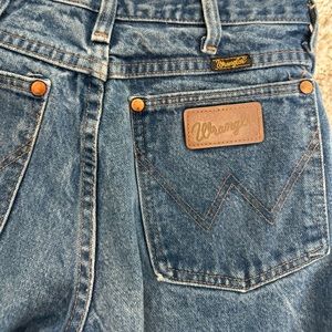 Womens Wrangler jeans